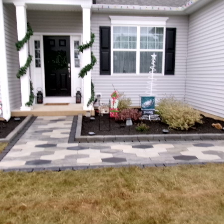 Front of house hardscaped walkway